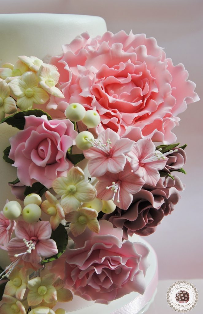 wedding-cake-flores-flowers-rosas-peonia-petunias-hortensias-tarta-boda-bride-sugarcraft-sugarpaste-pasta-de-azucar-mericakes-reposteria-creativa-1