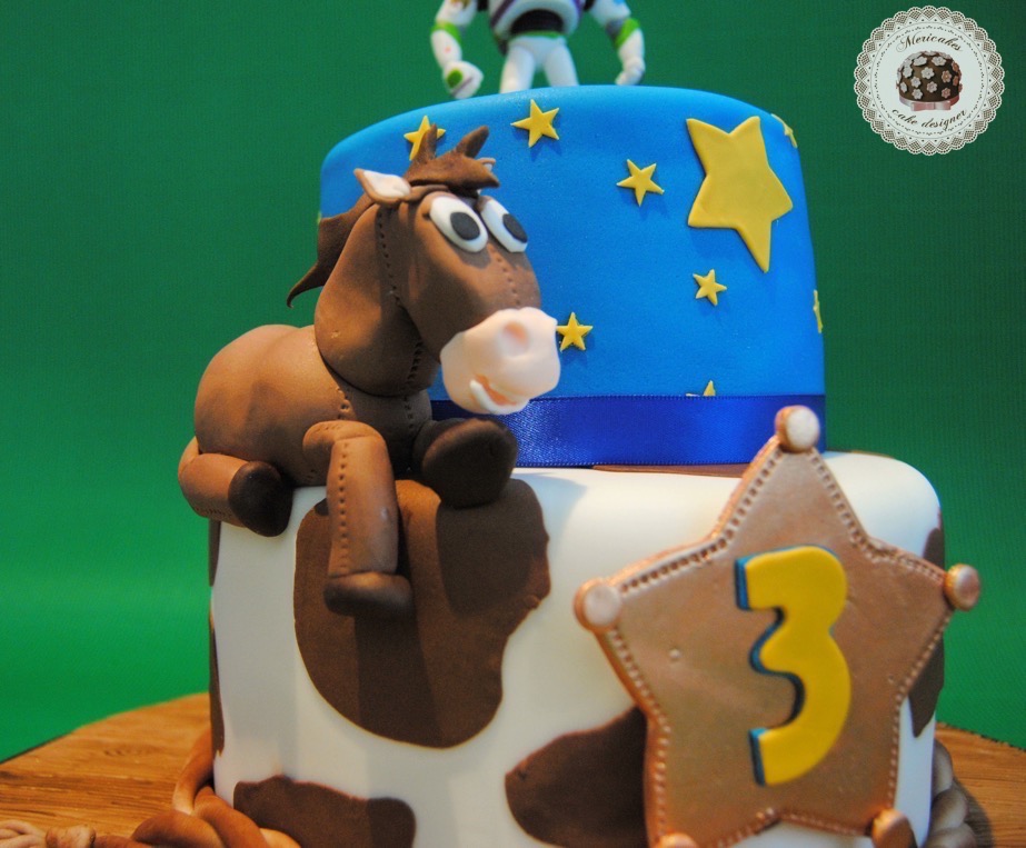 tarta-toy-story-perdigon-buzz-lightyear-pixar-cake-birthday-cake-mericakes-fondant-pastel-de-cumpleanos-vaquero-barcelona-reposteria-creativa-sugarcraft