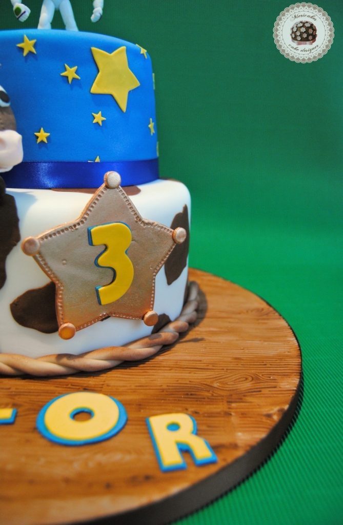 tarta-toy-story-perdigon-buzz-lightyear-pixar-cake-birthday-cake-mericakes-fondant-pastel-de-cumpleanos-vaquero-barcelona-reposteria-creativa-sugarcraft