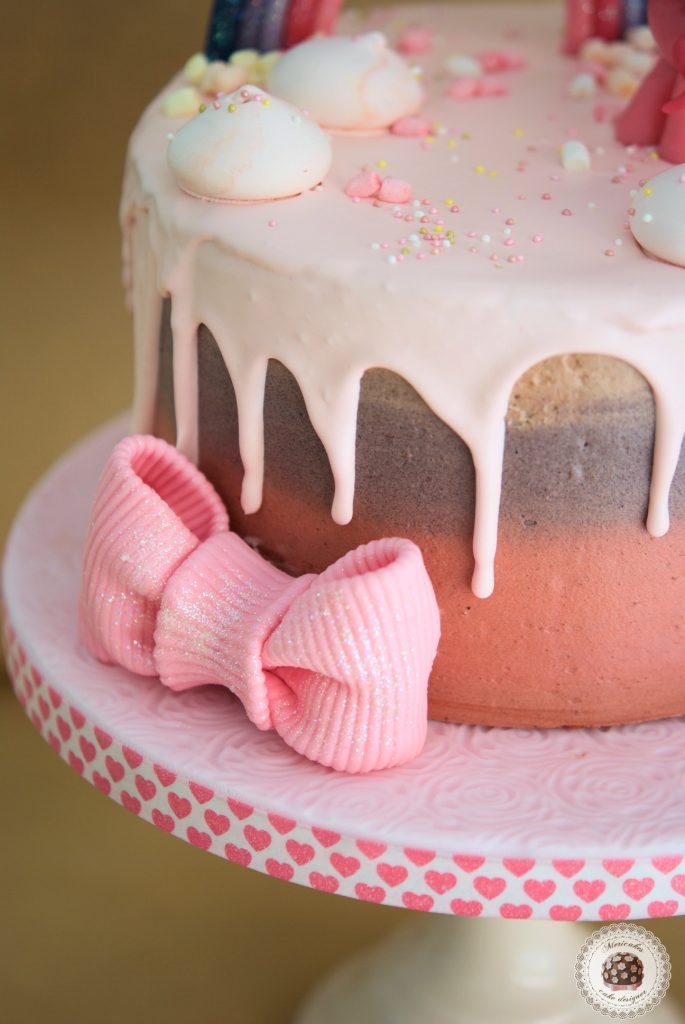 drip-cake-tartas-decoradas-my-little-pony-pinkie-pie-mi-pequeno-pony-mericakes-chocolate-meringue-kisses-pink-cake-pastel-de-cumpleanos-tartas-personalizadas-reposteria-creativa-7