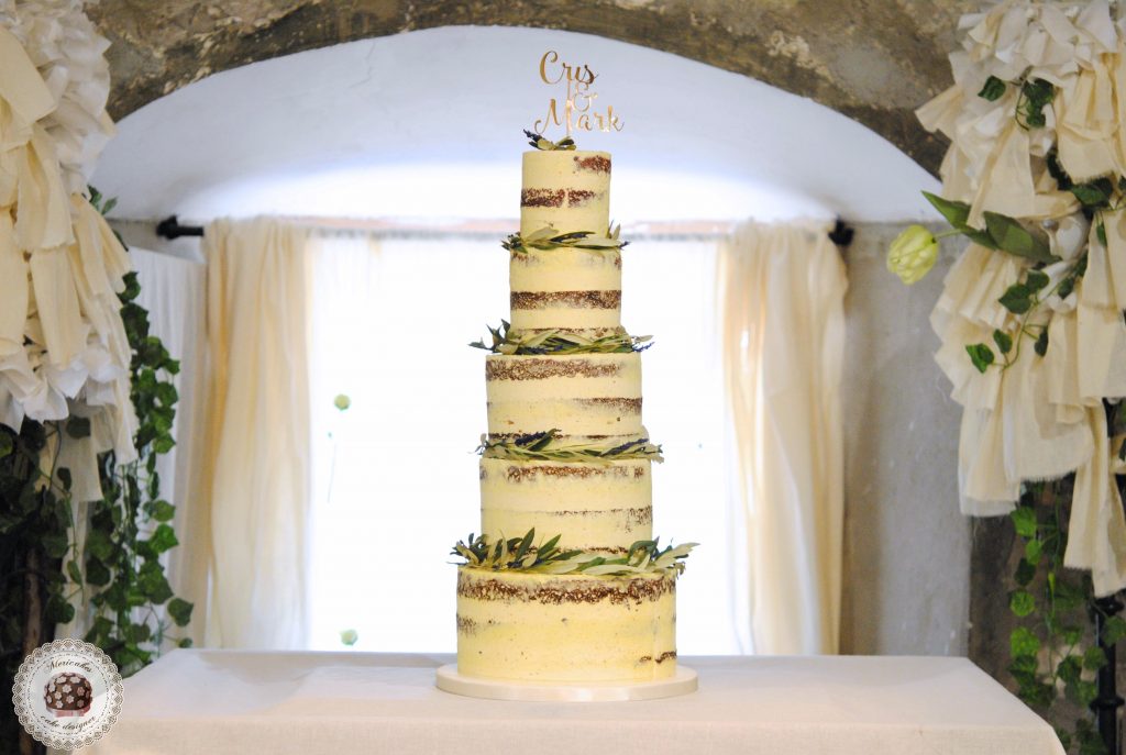 wedding-cake-tarta-de-boda-semi-naked-cake-mericakes-olive-lavander-red-velvet-lemond-curd-cake-topper-tarta-de-boda-pastry-tartas-barcelona-spain-wedding-naked-cake