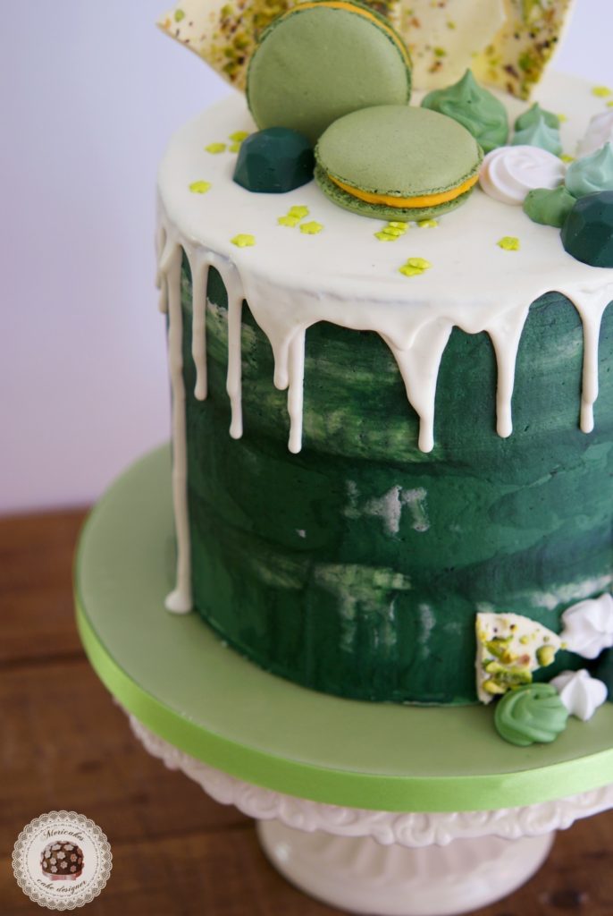 Drip Cake Green Love