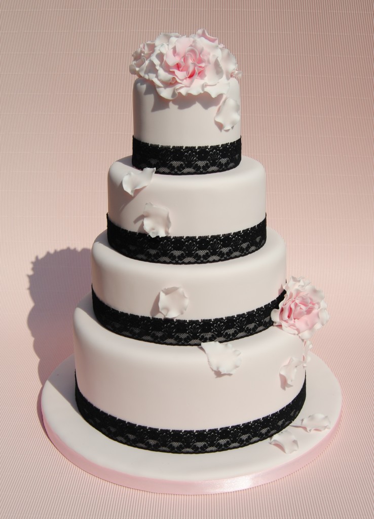 wedding cake 'pink in love' by Mericakes