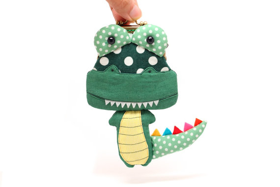 crocodile purse, handmade, Misala handmade, taiwan, cute, kawaii, cocodrilo, monedero, mericakes, inspiración, polka dots, topos, escamas, colores. 