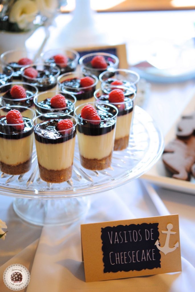 dessert-table-sweet-table-mesa-dulce-macarons-naked-cake-sea-sailor-sea-fresh-flowers-tarta-cupcakes-anchor-mericakes-10