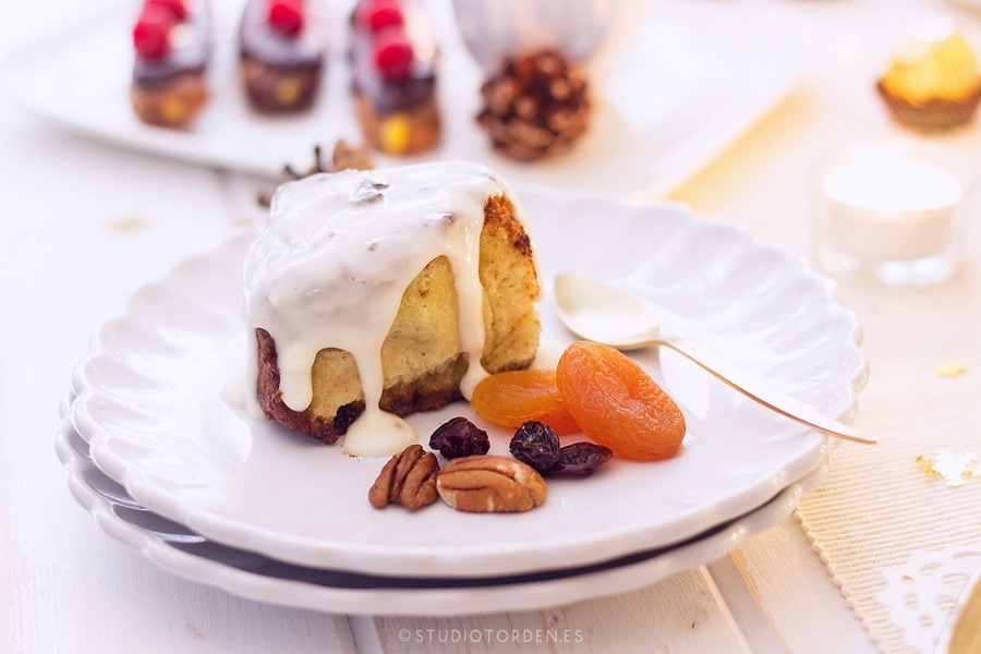 mericakes-torden-maria-lunarillos-mesa-dulce-sweet-tbale-dessert-table-fruit-cake-cinnamon-rolls-eclairs-cupcakes-barcelona-christmas-navidad19