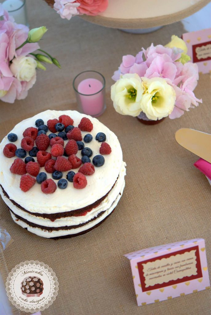 red velvet cake para mesa de postres