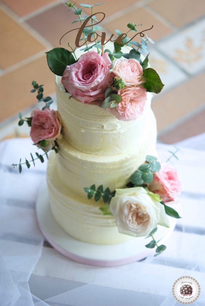 naked-cake-tarta-de-boda-wedding-cake-mericakes-barcelona-boda-topper-wedding-inspiration-roses-fresh-flowers-pastel-de-boda-wedding-planner-event-planner-7