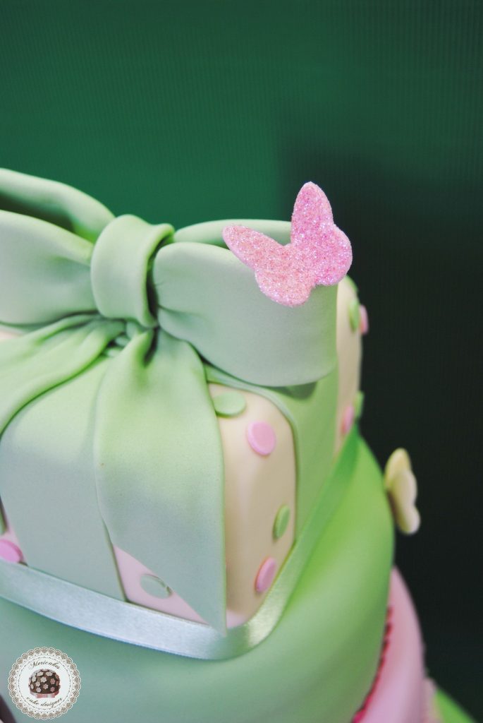 tarta-bautizo-pastel-tarta-infantil-christening-cake-barcelona-mericakes-fondant-baby-cake-sugarcraft-cake-decorting-reposteria-creativa