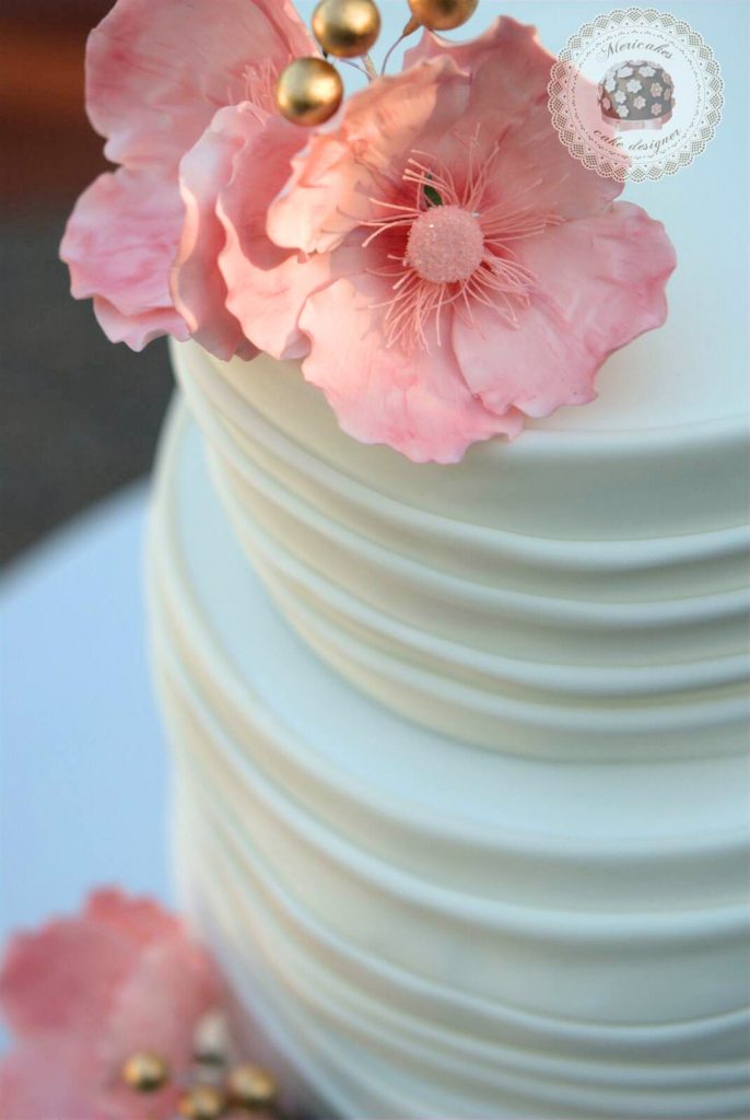 wedding-cake-anemona-sugarcraft-barcelona-mericakes-mas-de-sant-llei-bodas-barcelona-tarta-de-boda-flores-de-azucar-13_fotor