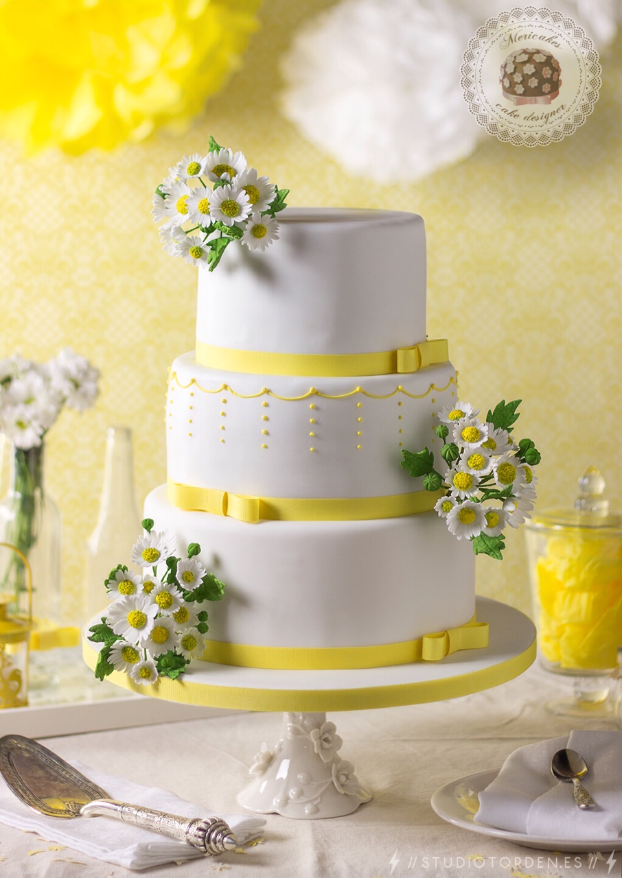 wedding cake, tarta de boda, bridal, boda, eventos, barcelona, fondant, mericakes, margaritas, daisy, sugarcraft