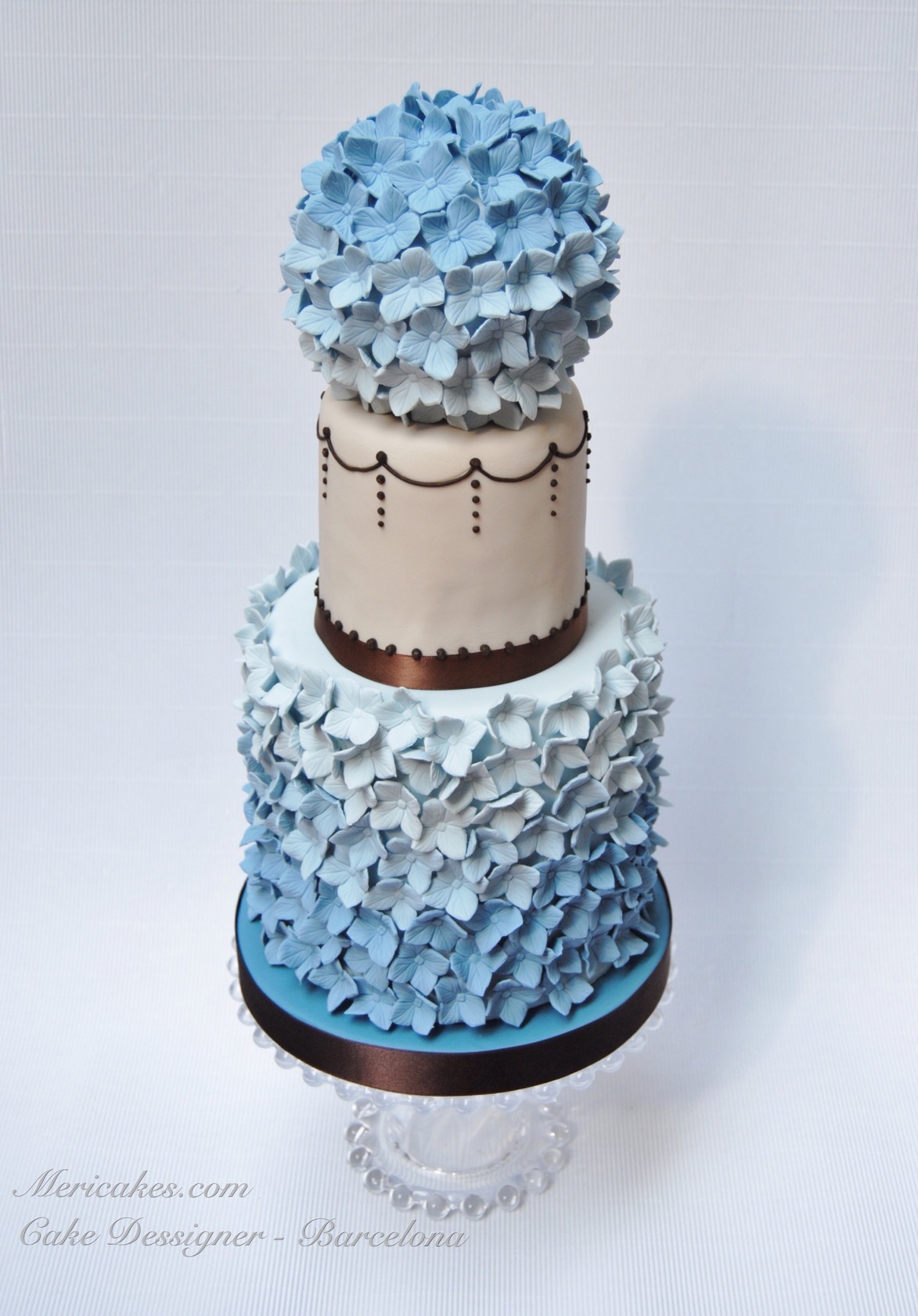 wedding-cake-tarta-de-boda-fondant-pastel-de-boda-hydrangea-hortensias-cake-mericakes-barcelona-bluebell-cake-desi