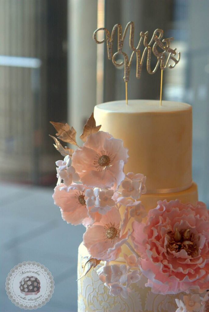 winter-love-wedding-cake-tarta-de-boda-bodas-barcelona-mericakes-mnac-oelum-sugar-flowers-peony-damask-golden-flores-2