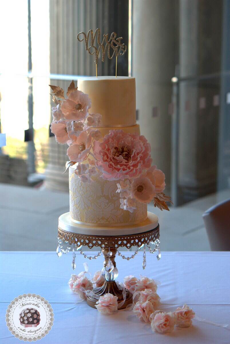winter-love-wedding-cake-tarta-de-boda-bodas-barcelona-mericakes-mnac-oelum-sugar-flowers-peony-damask-golden-flores