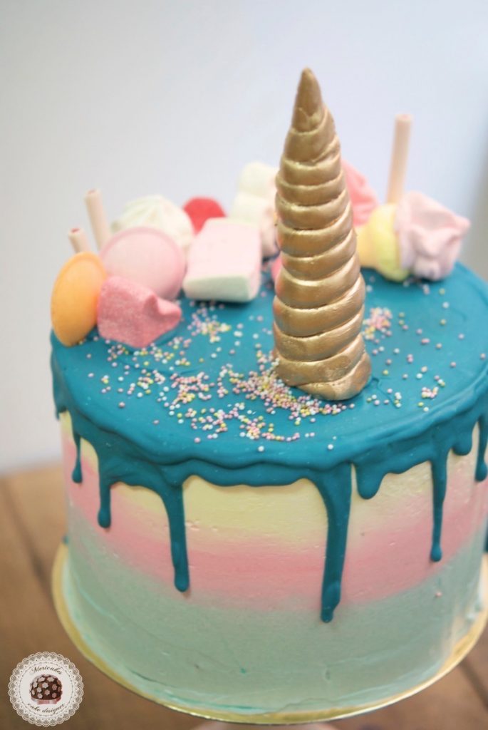 tarta-drip-cake-cream-cake-without-fondant-unicorn-unicornio-mericakes-chuches-candy-red-velvet-reposteria-creativa-sugarcraft-barcelona-tartas-barcelona-tartas-decoradas-cake-2