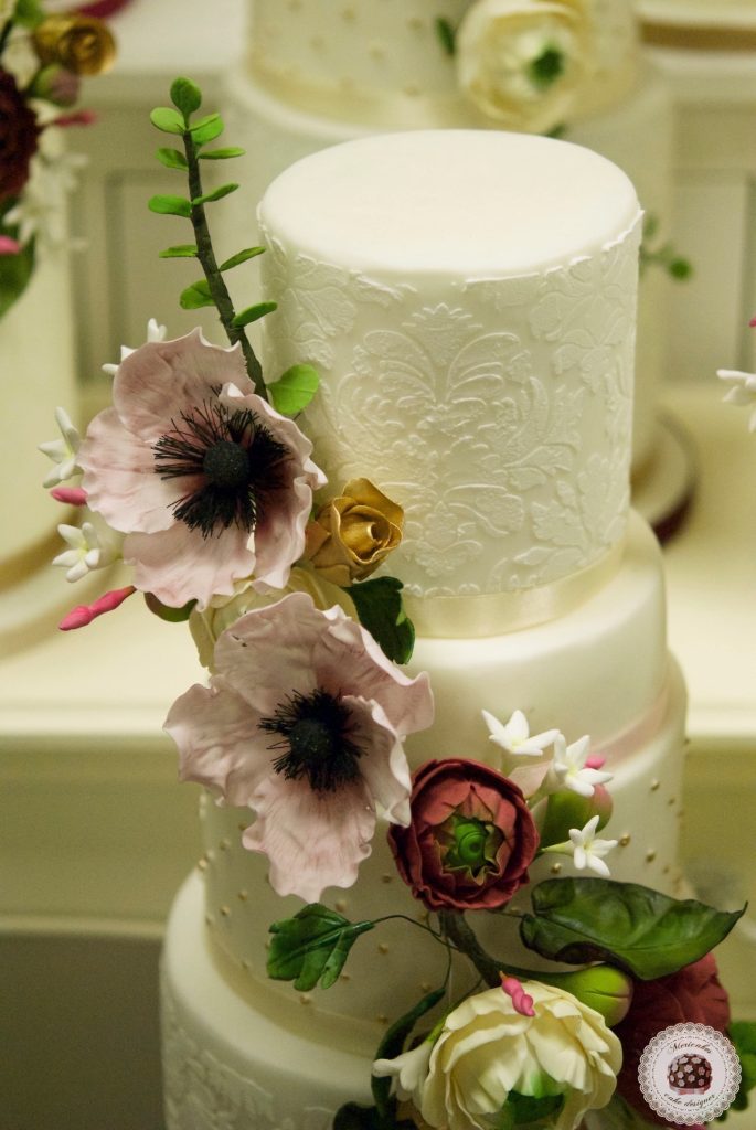 master class love is in the cake, mericakes, alicante, tartas de boda, wedding cake, flores de azucar, curso reposteria, pasteleria creativa, master class, sugarcraft, sugar flowers 17