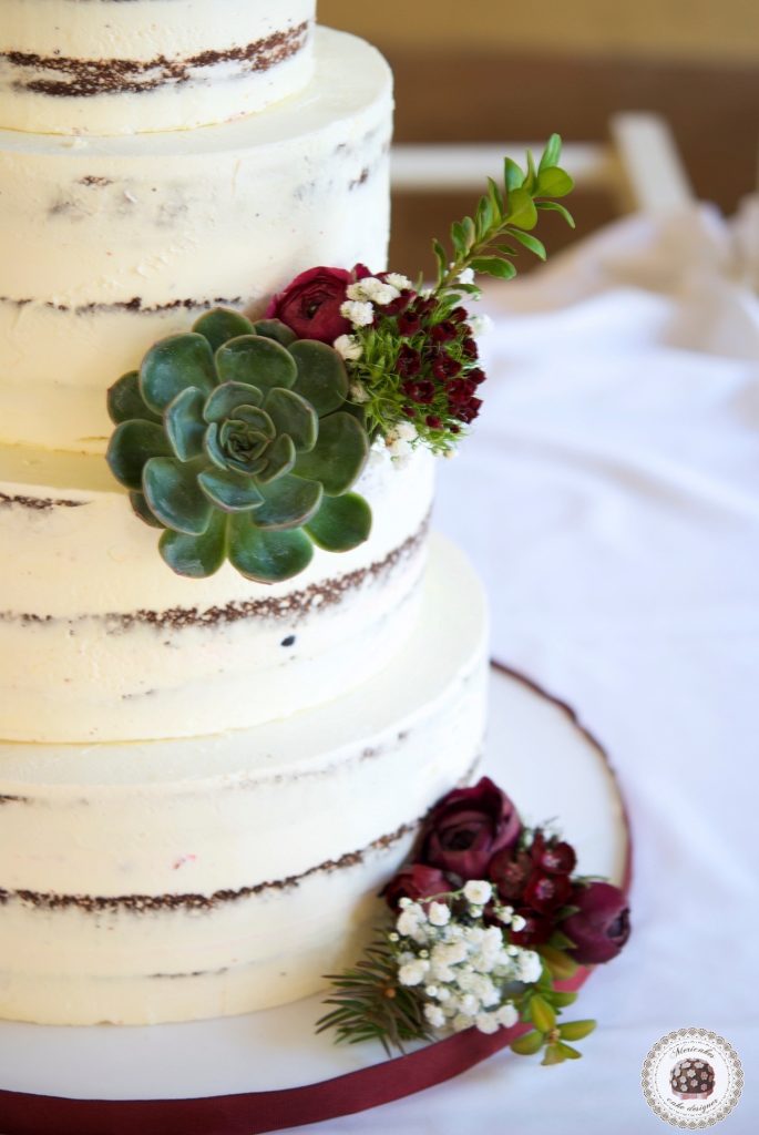Wedding cake, tarta de boda, naked cake, semi naked, mericakes, just married, espai can pages, spain wedding, carol y jandro, just married, red velvet 4