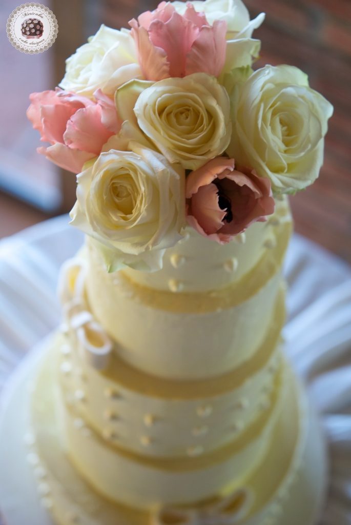 Wedding cake, cream cake, dots, tartas de boda, tortas, mericakes, barcelona, red velvet, roses, tuilps, sugar flowers, pastry, pasteleria creativa, spain wedding, bodas reales 2