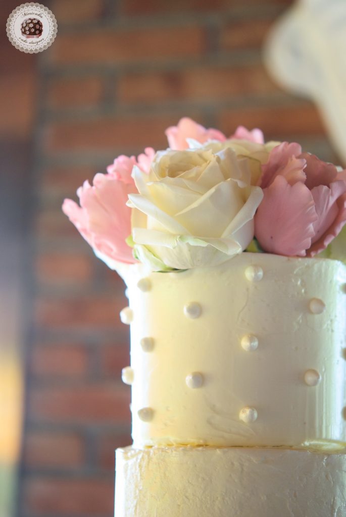 Wedding cake, cream cake, dots, tartas de boda, tortas, mericakes, barcelona, red velvet, roses, tuilps, sugar flowers, pastry, pasteleria creativa, spain wedding, bodas reales 4