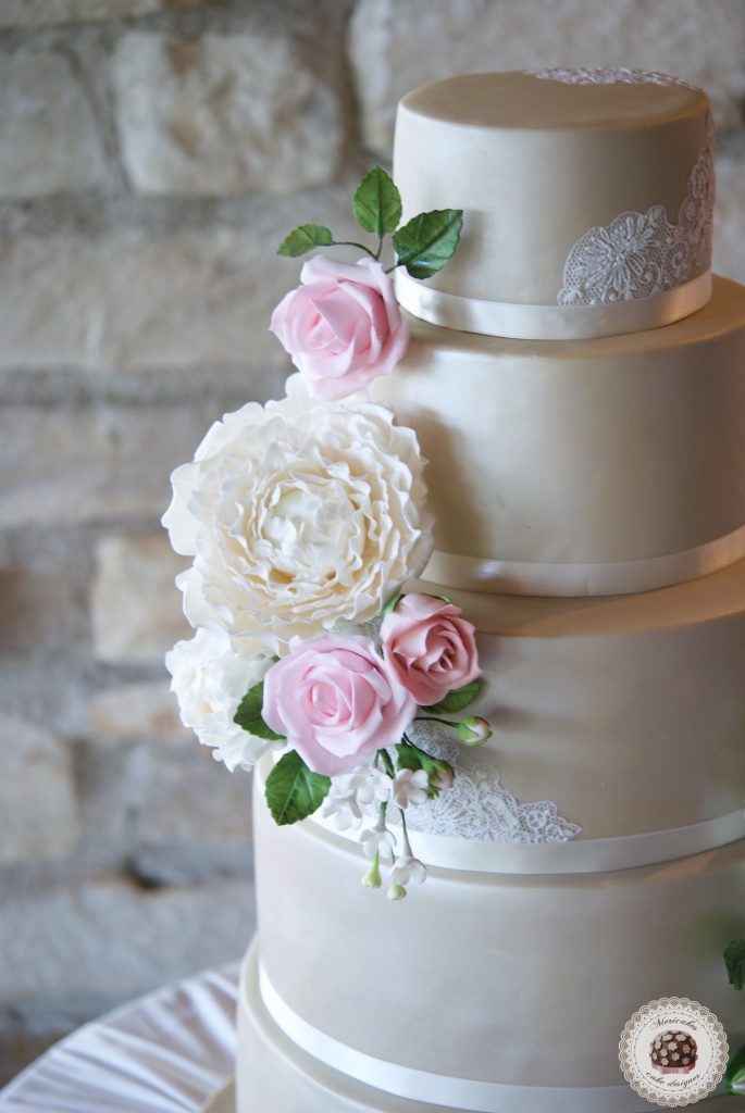 Wedding cake, fondant cake, lace, tartas de boda, tortas, mericakes, barcelona, peony, sugar flowers, flores de azucar, encaje, nude, pastry, pasteleria creativa, spain wedding, bodas reales 1