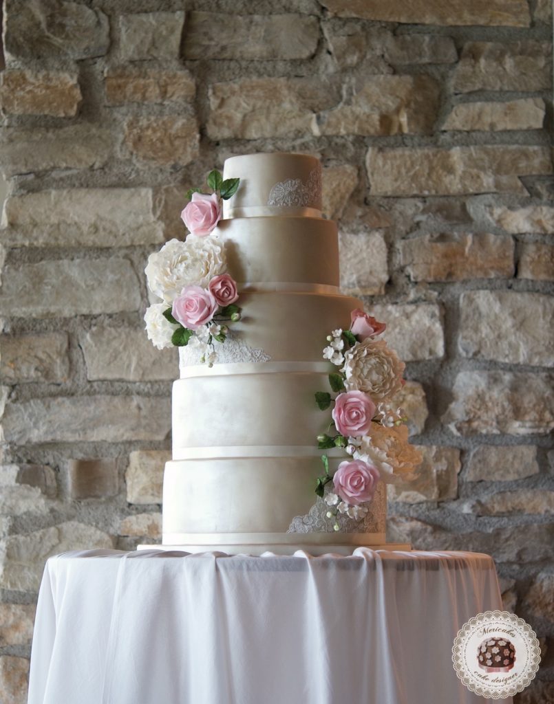 Wedding cake, fondant cake, lace, tartas de boda, tortas, mericakes, barcelona, peony, sugar flowers, flores de azucar, encaje, nude, pastry, pasteleria creativa, spain wedding, bodas reales 6