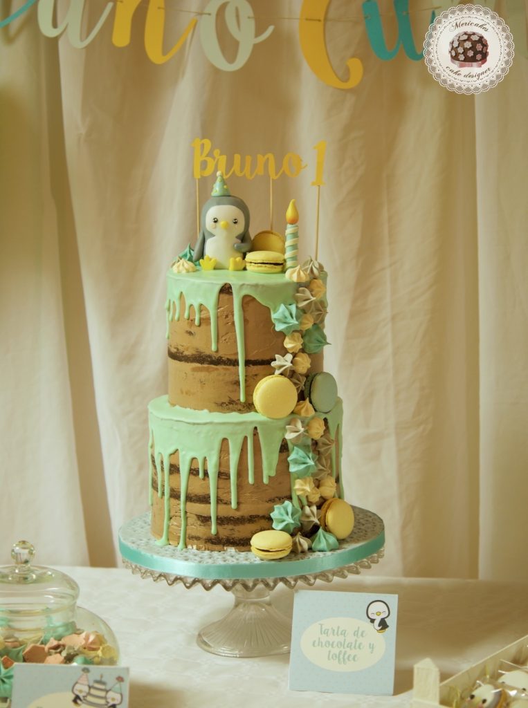 mesa dulce, candy bar, dessert table, drip cake, baby party, pinguino, penguins, cookies, cheese cake, macarons, mericakes, barcelona 1