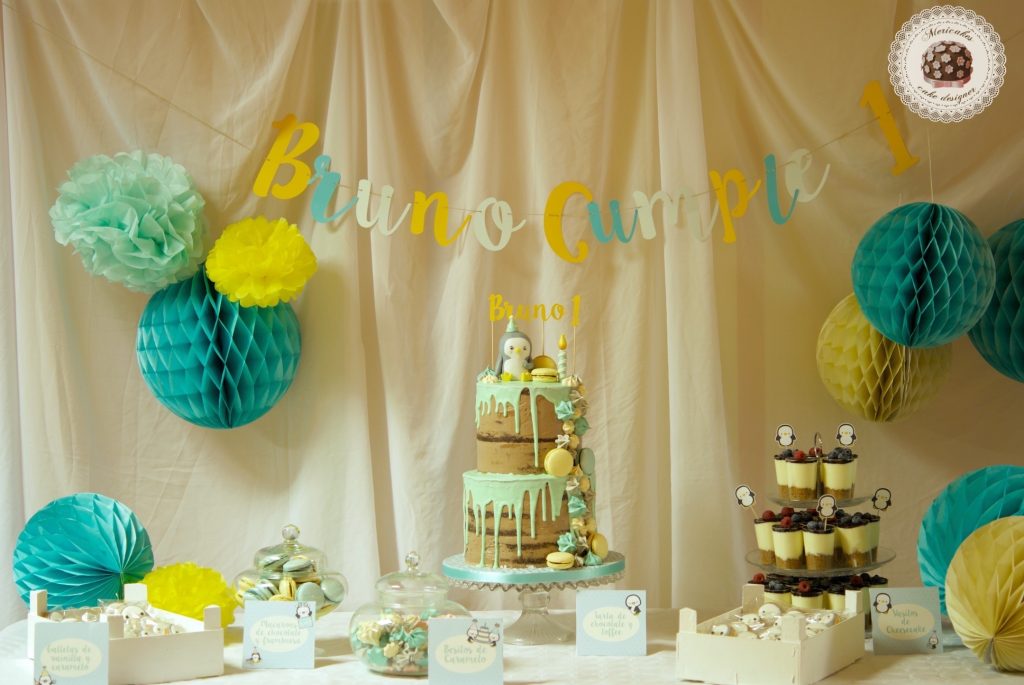 mesa dulce, candy bar, dessert table, drip cake, baby party, pinguino, penguins, cookies, cheese cake, macarons, mericakes, barcelona