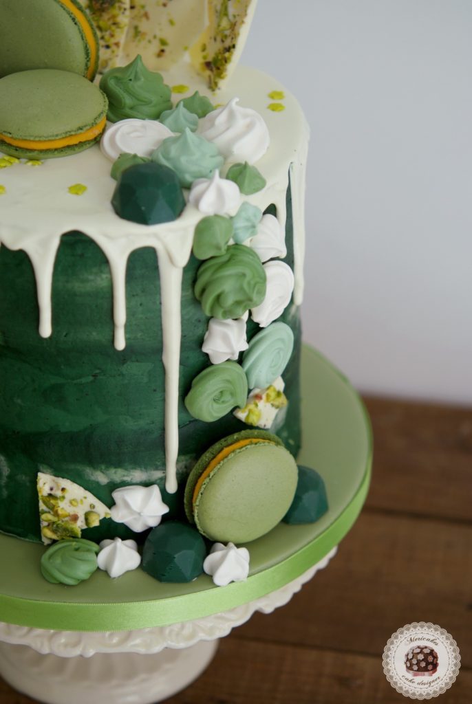 Drip Cake Green Love