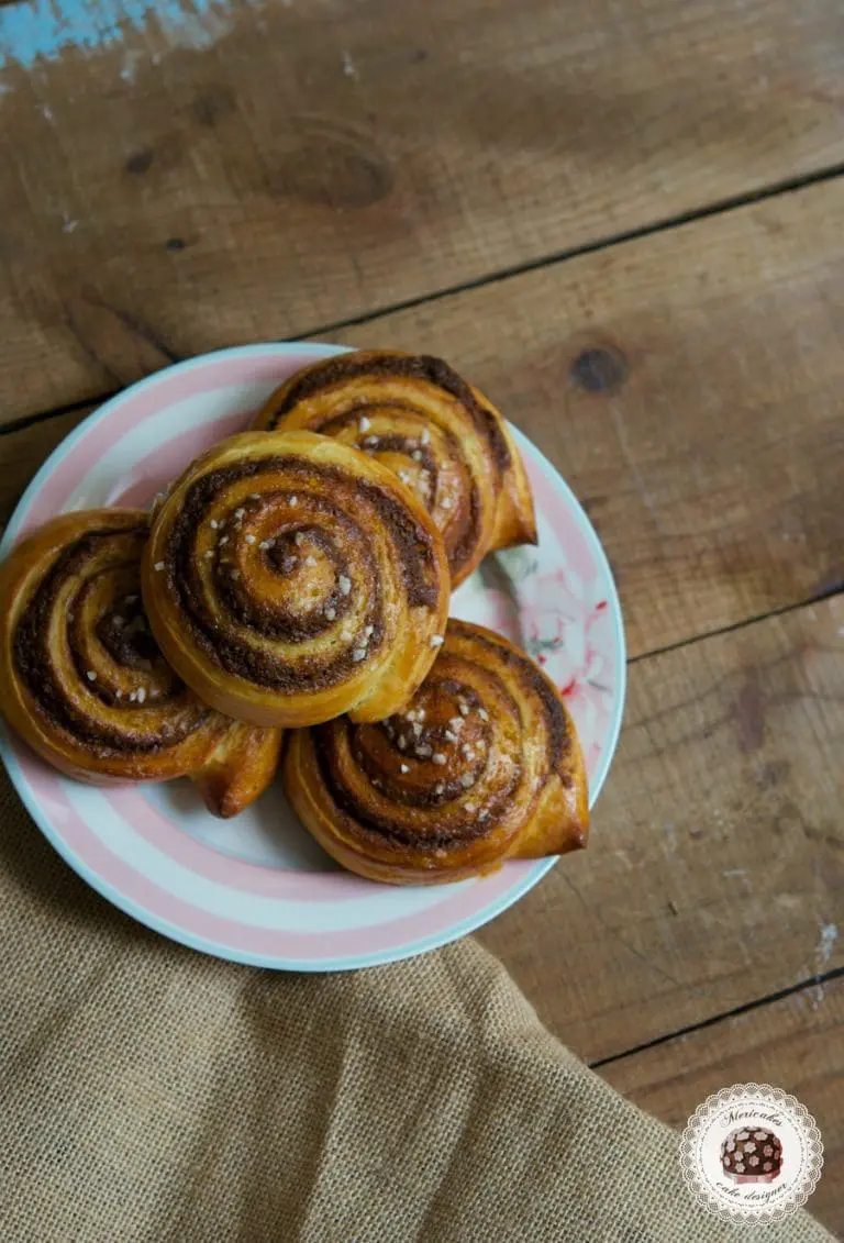 Cinnamon rolls