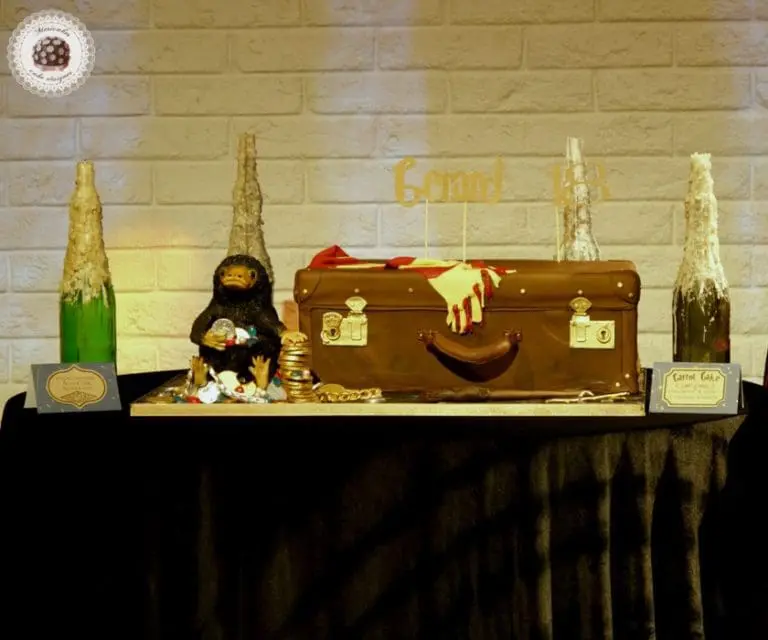 fantastic beasts cake