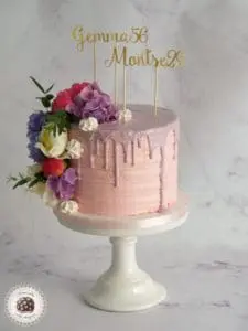 flower drip cake