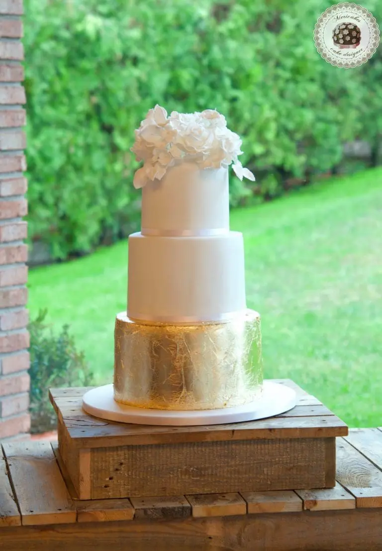 Gold leaf wedding cake