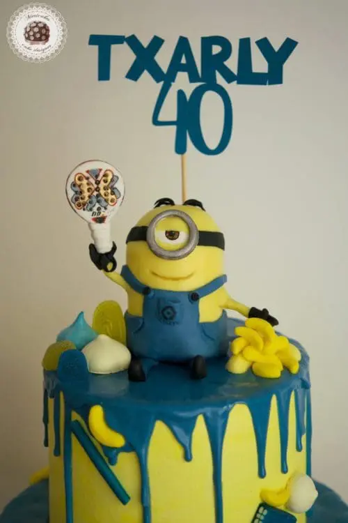 Drip Minion Cake, Minions, tarta, bithday cake, mericakes, chocolate, barcelona, padel 2