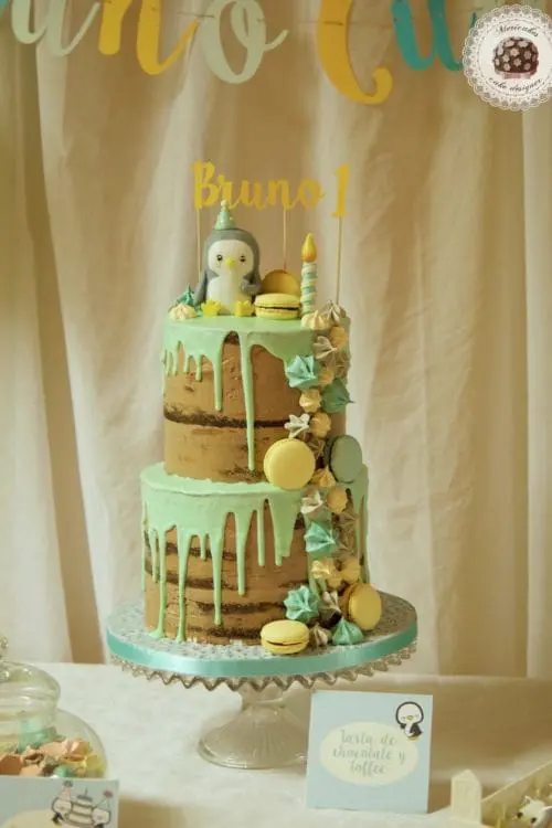 Penguin Drip Cake