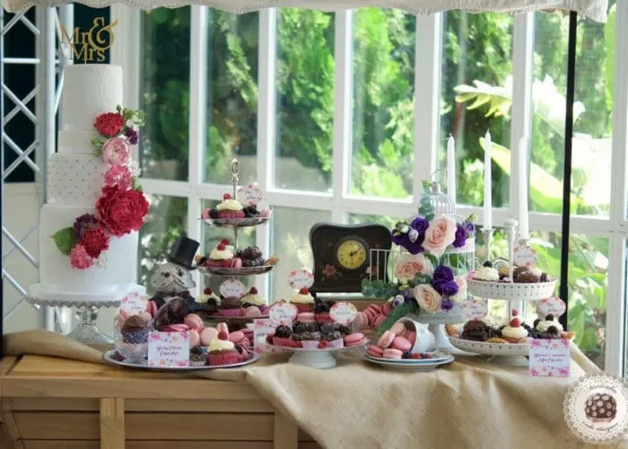 mesa dulce, tarta de boda, wedding dessert table, party tea, sugar flowers, fondant cake, mericakes, castell de sant marcal, spain wedding, macarons, cupcakes, barcelona 10