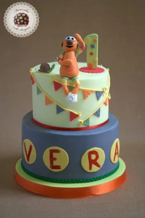 pastis-mic-tarta-mic-tv3-mericakes-tartas-barcelona-modelado-fondant-xocolata-chocolate-banderines-sugarcraft-12