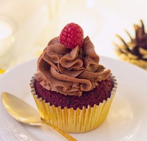 chocolate-cupcake-crema-de-avellanas-cacao-mericakes-barcelona-pastry-pasteleria-mesa-dulce-dessert-wedding-cupcakes