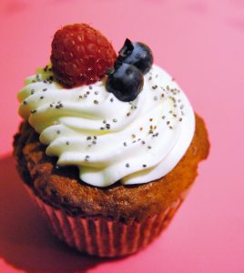 cupcakes-mericakes-barcelona-pastry-dessert-mesa-dulce-berries-cupcakes_