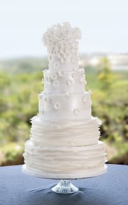 white blooms wedding cake tarta de boda barcelona