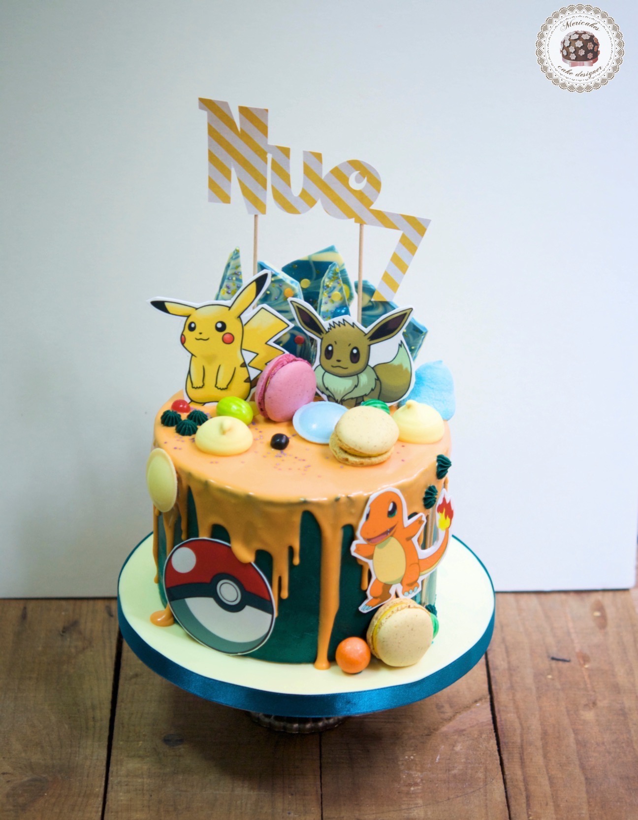 drip-cake-pokemon-pikachu -bulbasaur-charmander-tartas-decoradas-mericakes-barcelona-macarons-chocolate- pastel-de-cumpleanos-tartas-personalizadas-1 - Mericakes - Cake Designer