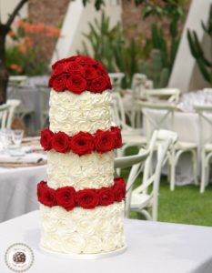 Cream Roses Cake,