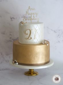 Pearls and gold cake,