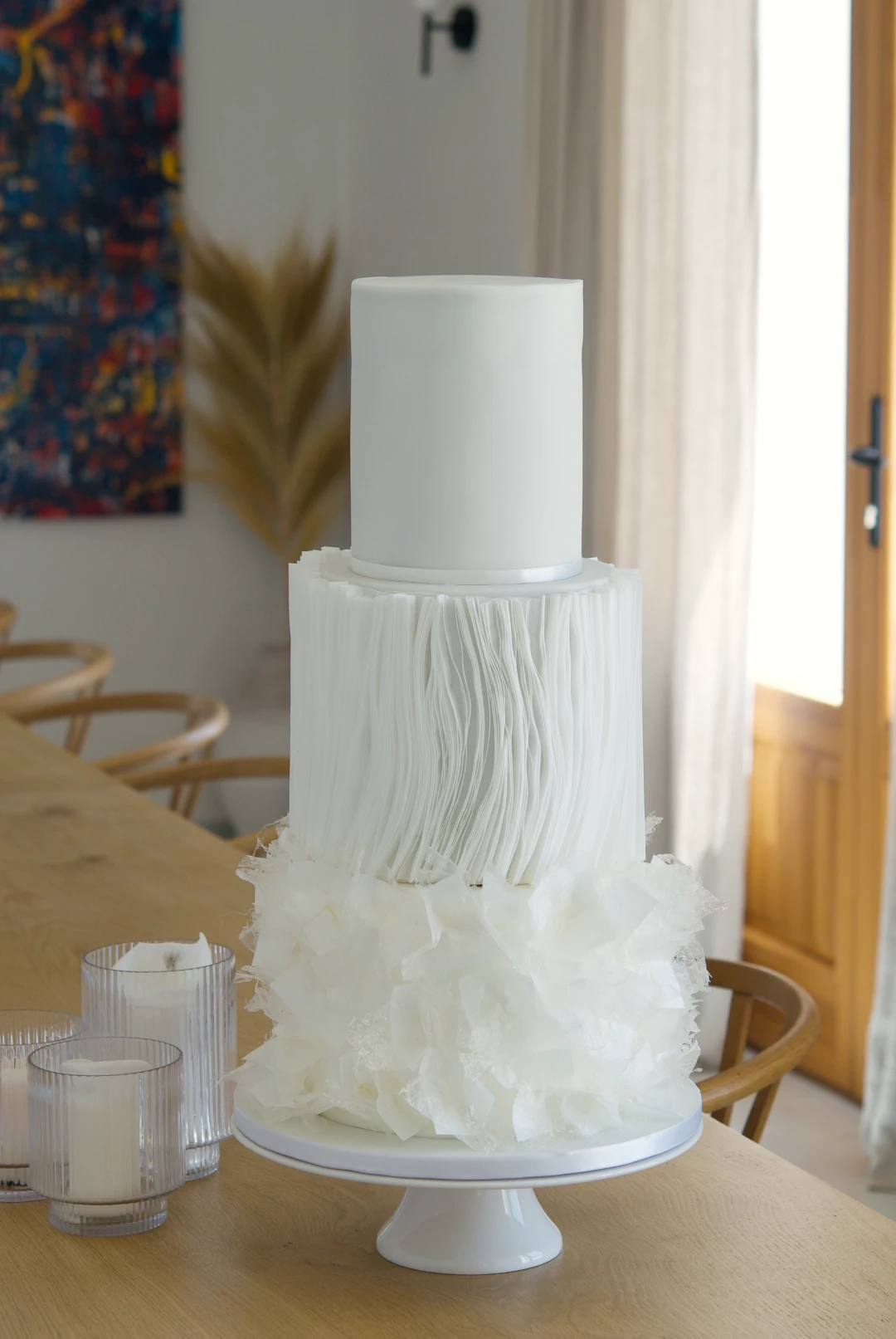 Tarta de boda moderna en papel de oblea