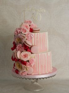 Drip cake pink blooms