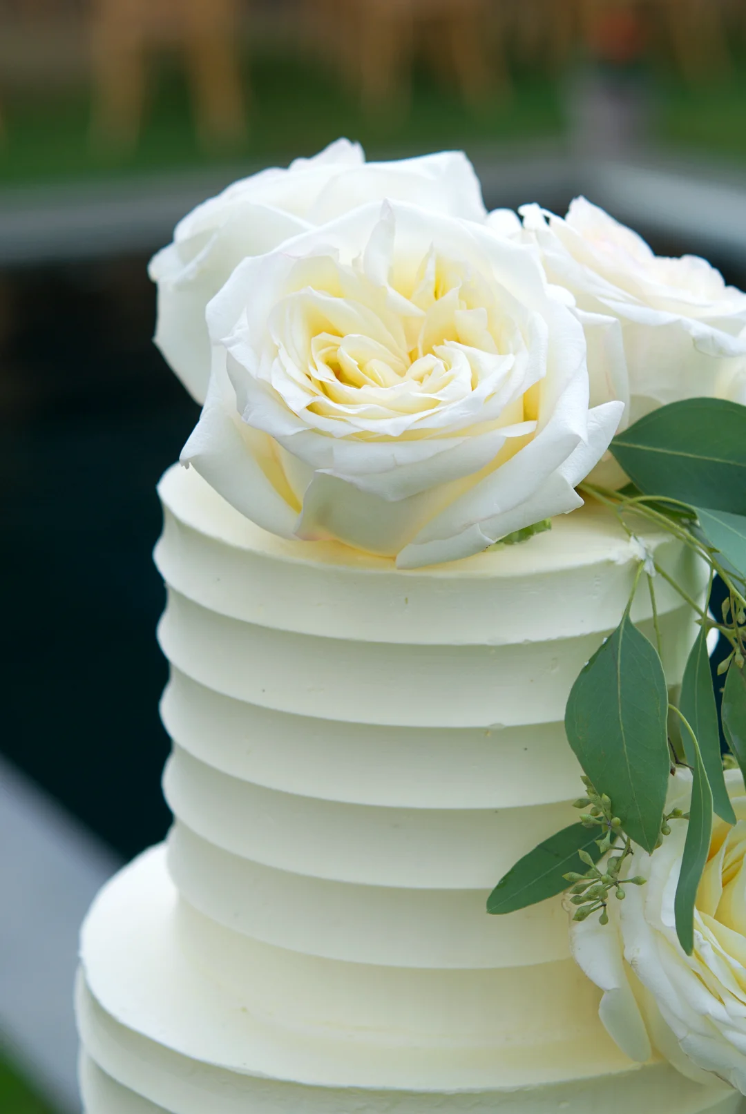 Roses and Comb Wedding Cake