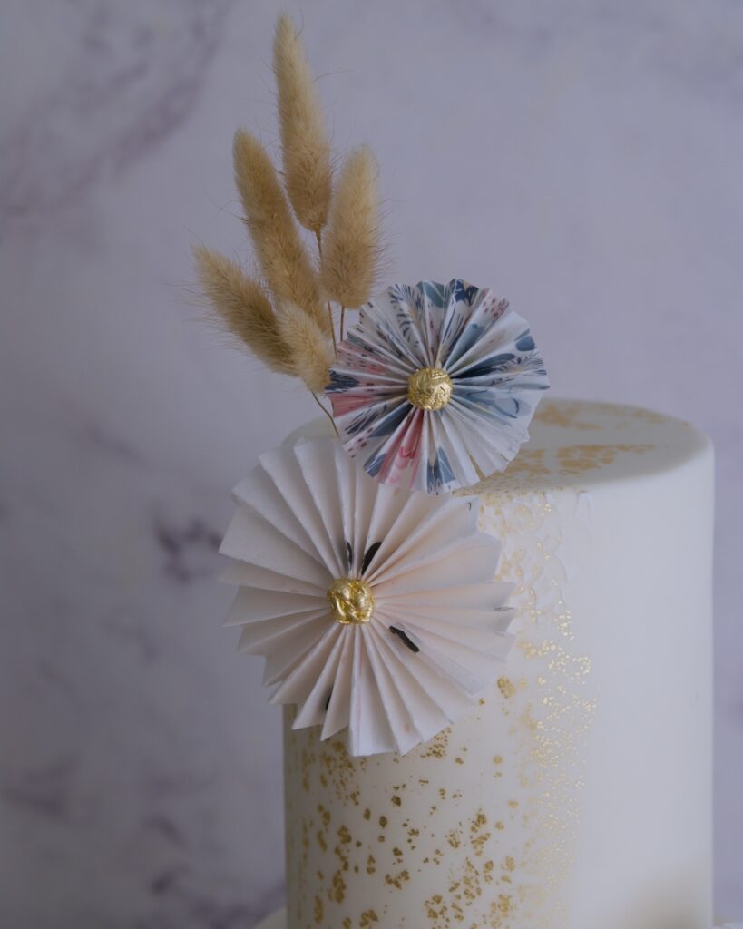 Paper Pinwheel & Cracked Gold Cake