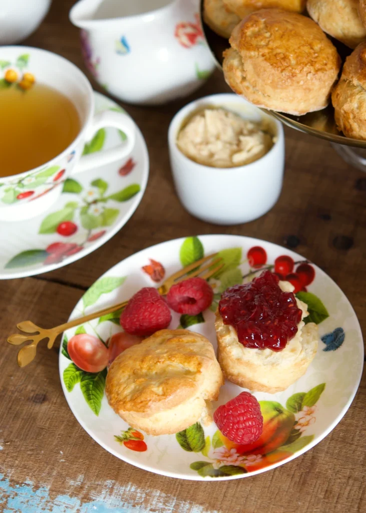 Scones con Clotted cream express