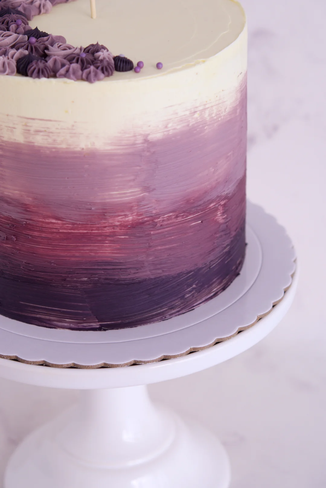 Rustic Lila Ombre Cake