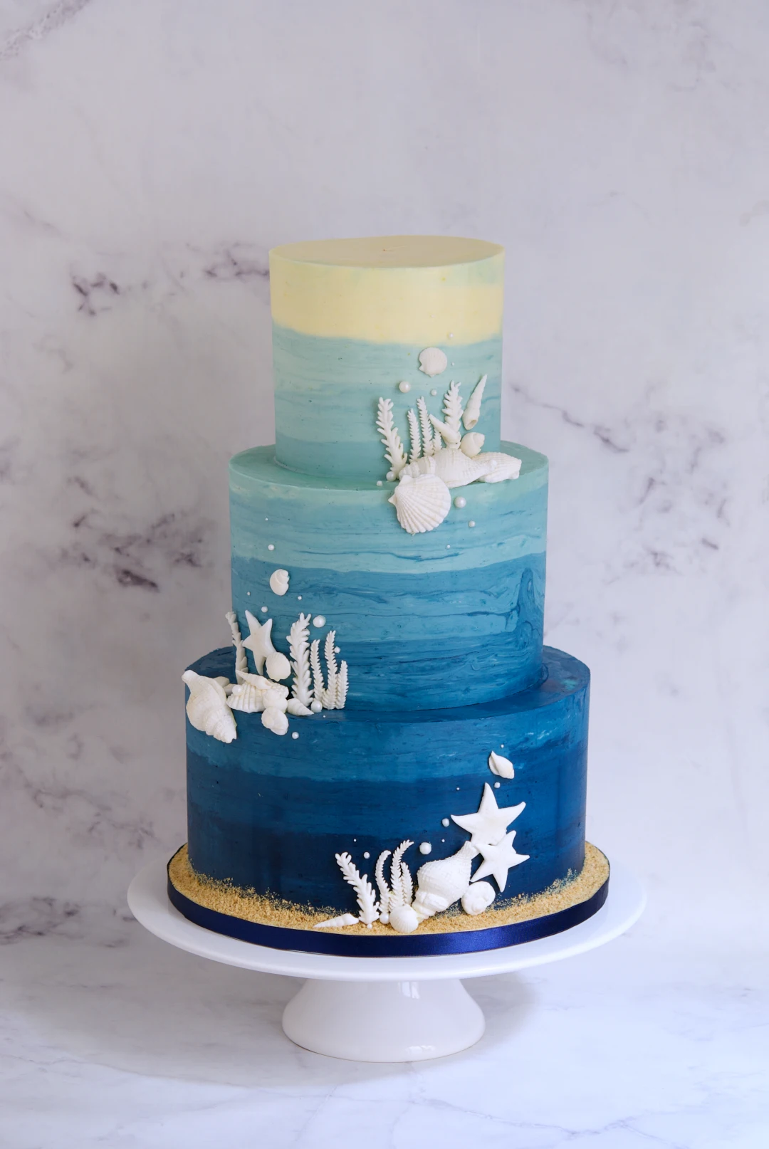 Ocean Lovers Wedding Cake
