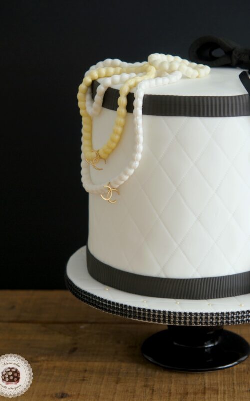 Chanel box cake, tarta fondant, cake decorating, chocolate, tartas barcelona, chanel 2